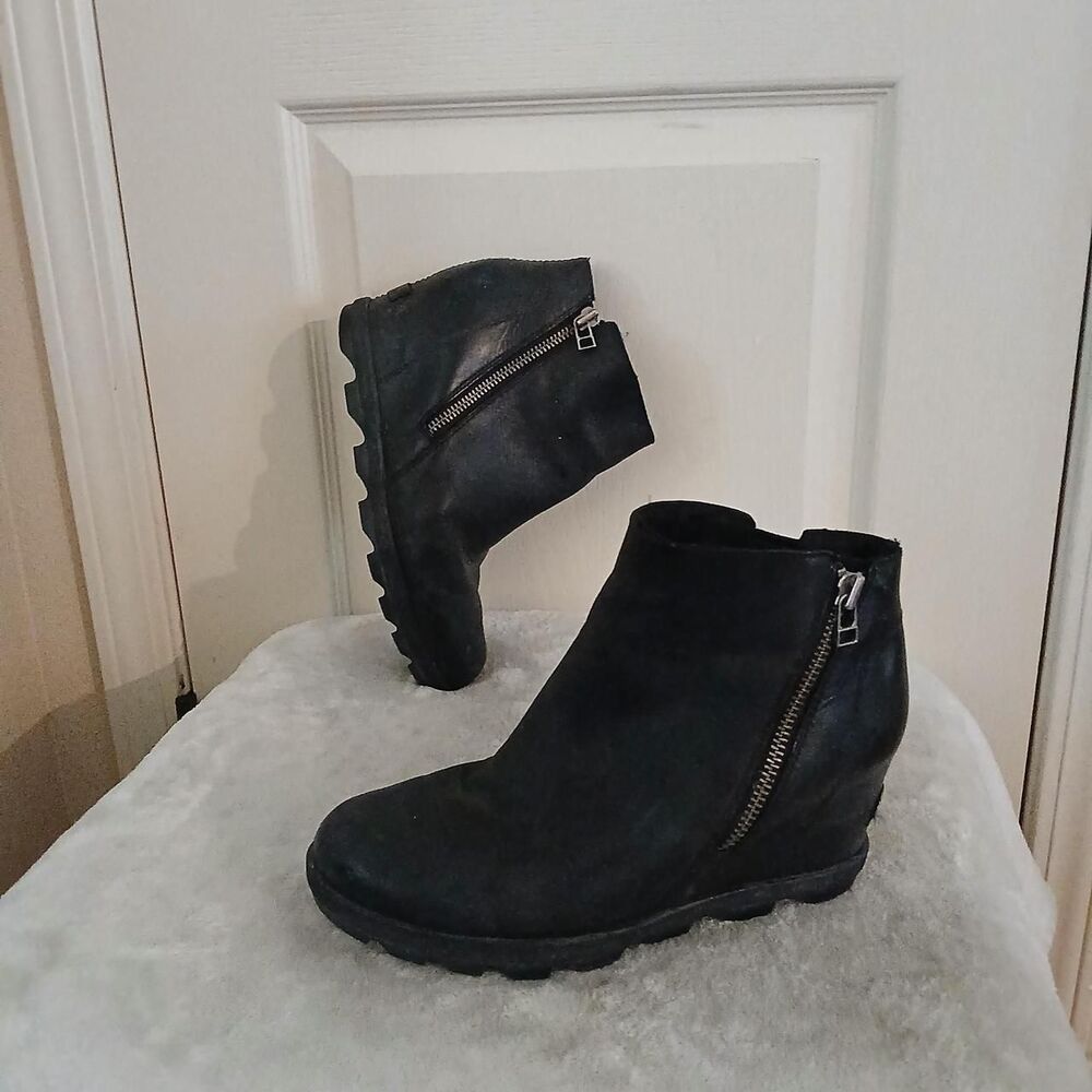 Sorel Joan of Arctic Wedge II Zip Booties Size 9 Edgy Streetwear Gorpcore Indie